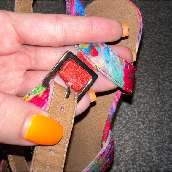 Colorful Wedges - Picture 8 of 8